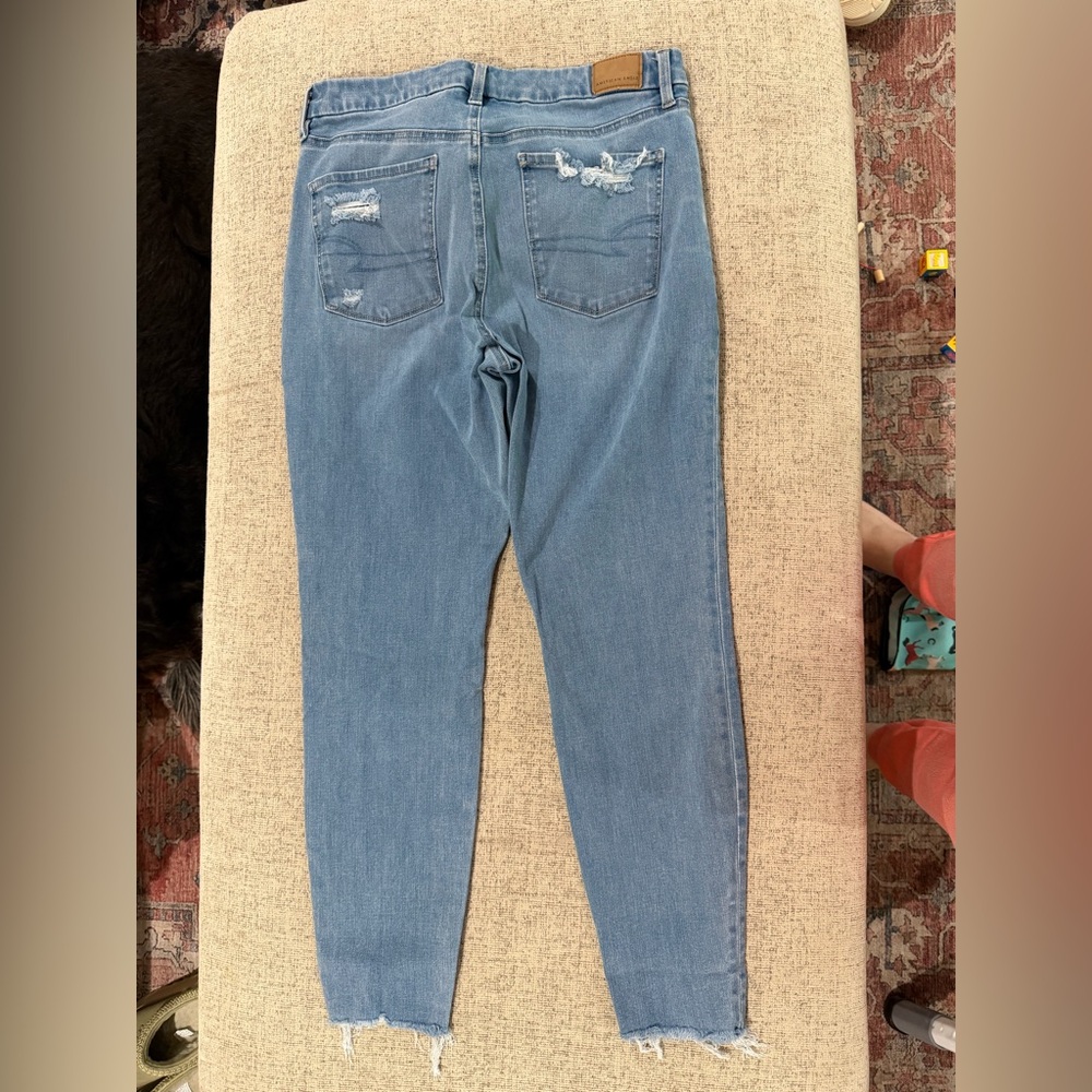 Curvy High Rise Jegging American Eagle Outfitters Women's Distressed Blue Jeans - Picture 4 of 4